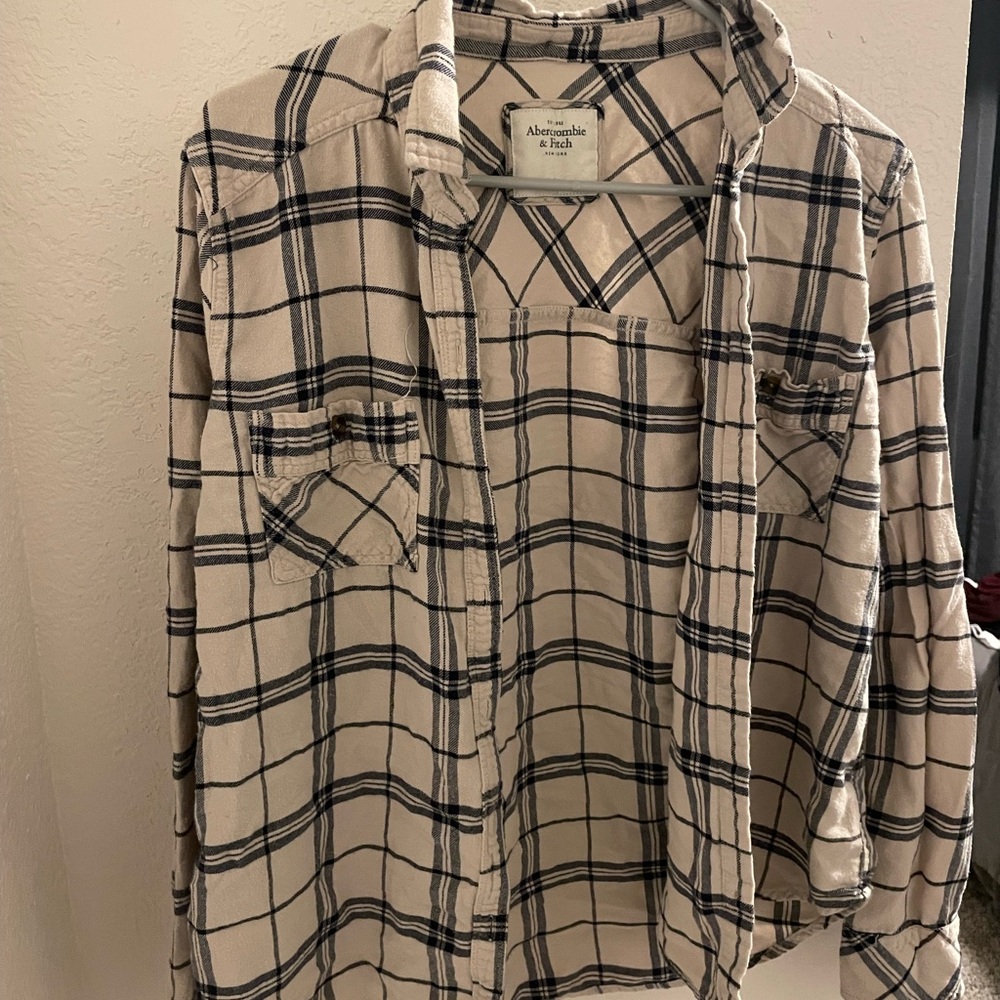 Abercrombie & Fitch Black and Cream Plaid Shirt
